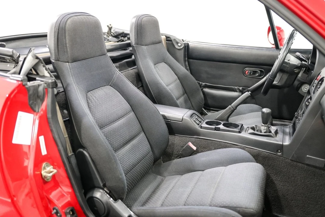 1995 Mazda NA MX-5 Miata - Image 19 of 31