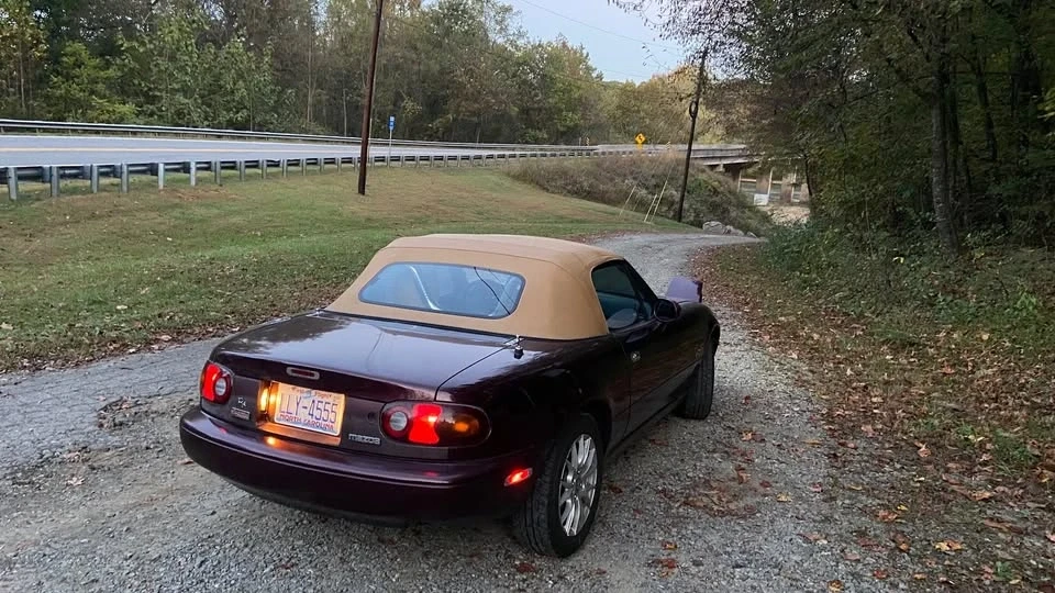 1995 Mazda NA MX-5 Miata - Image 5 of 14