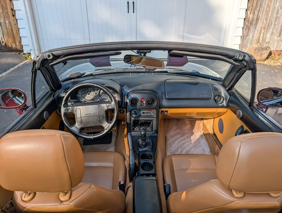 1995 Mazda NA MX-5 Miata - Image 14 of 20