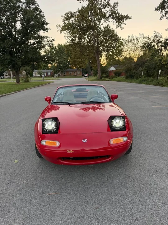 1995 Mazda NA MX-5 Miata - Image 2 of 20