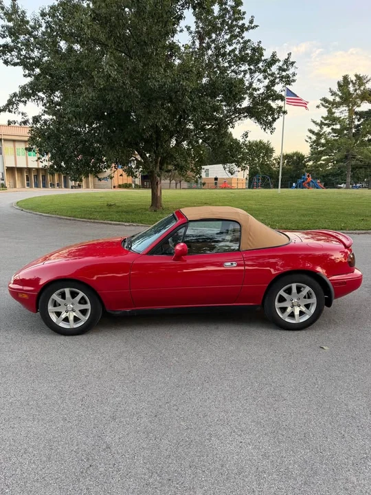 1995 Mazda NA MX-5 Miata - Image 19 of 20