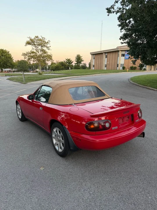1995 Mazda NA MX-5 Miata - Image 18 of 20