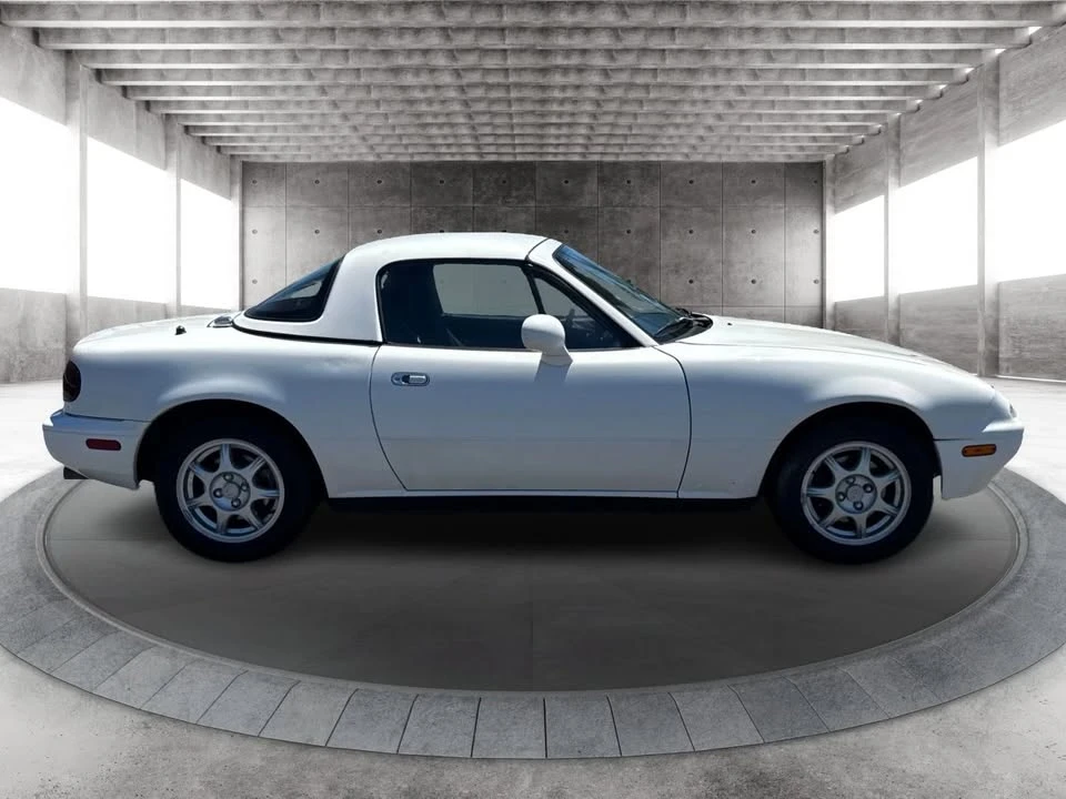 1995 Mazda NA MX-5 Miata - Image 4 of 13