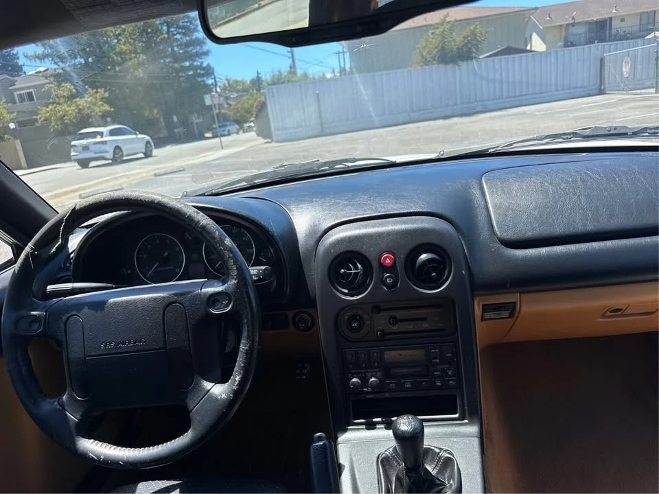 1995 Mazda NA MX-5 Miata - Image 10 of 13