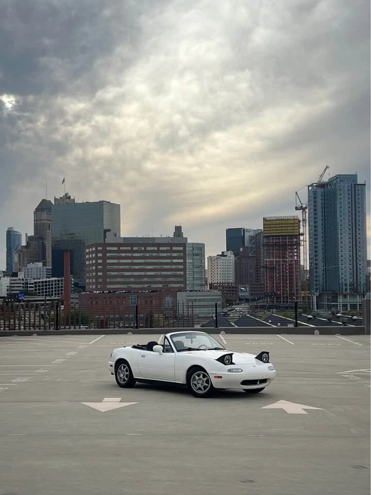1995 Mazda NA MX-5 Miata - Image 2 of 11