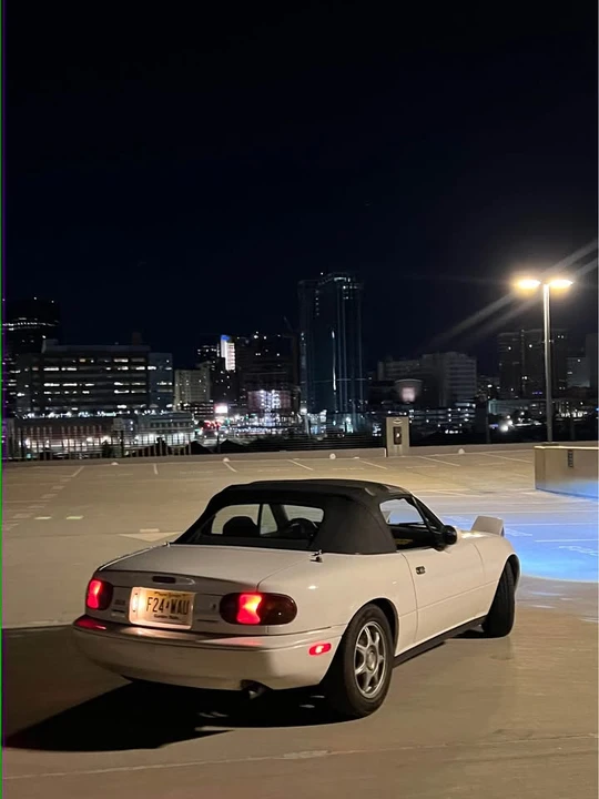 1995 Mazda NA MX-5 Miata - Image 10 of 11