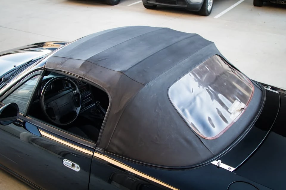 1995 Mazda NA MX-5 Miata - Image 16 of 17