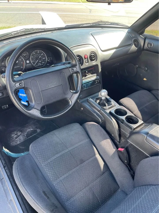 1995 Mazda NA MX-5 Miata - Image 5 of 8