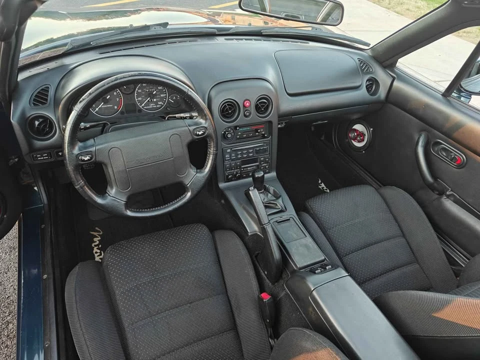1995 Mazda NA MX-5 Miata - Image 6 of 20