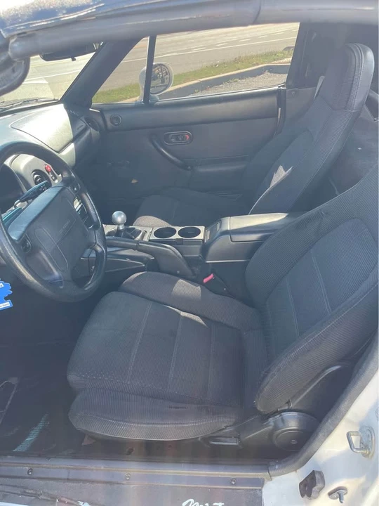 1995 Mazda NA MX-5 Miata - Image 7 of 8