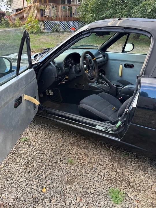 1995 Mazda NA MX-5 Miata - Image 10 of 12
