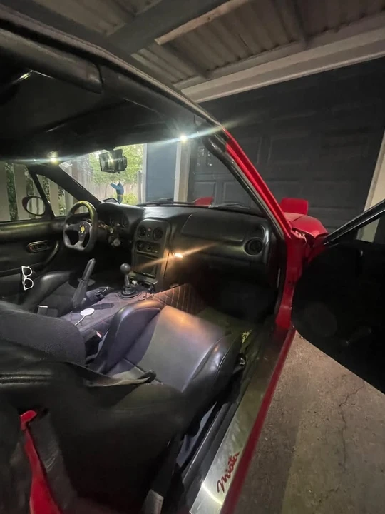 1995 Mazda NA MX-5 Miata - Image 4 of 9
