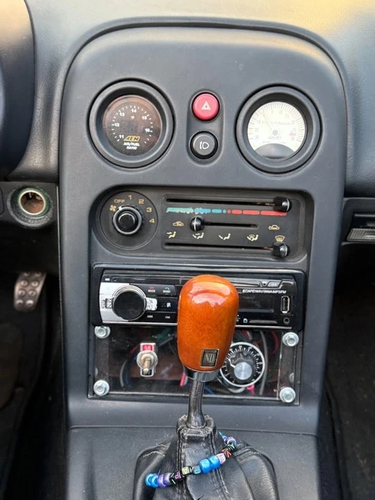 1995 Mazda NA MX-5 Miata - Image 8 of 17