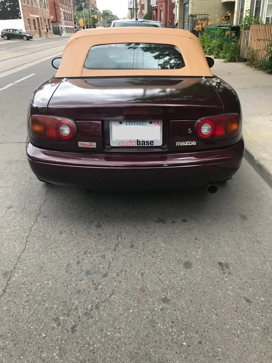 1995 Mazda NA MX-5 Miata - Image 6 of 8