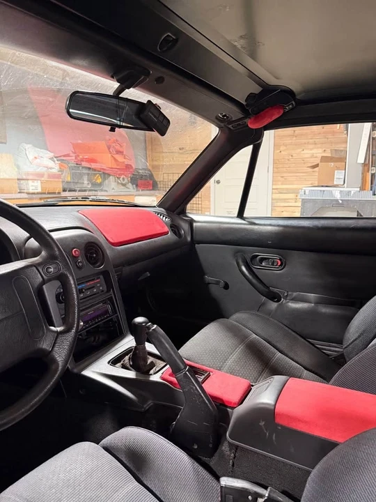 1995 Mazda NA MX-5 Miata - Image 7 of 10