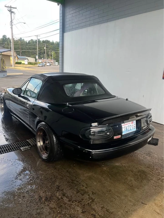 1995 Mazda NA MX-5 Miata - Image 5 of 5