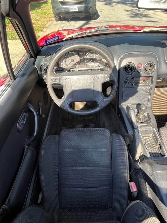 1995 Mazda NA MX-5 Miata - Image 8 of 15