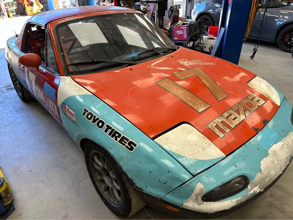 1995 Mazda NA MX-5 Miata - Image 2 of 14
