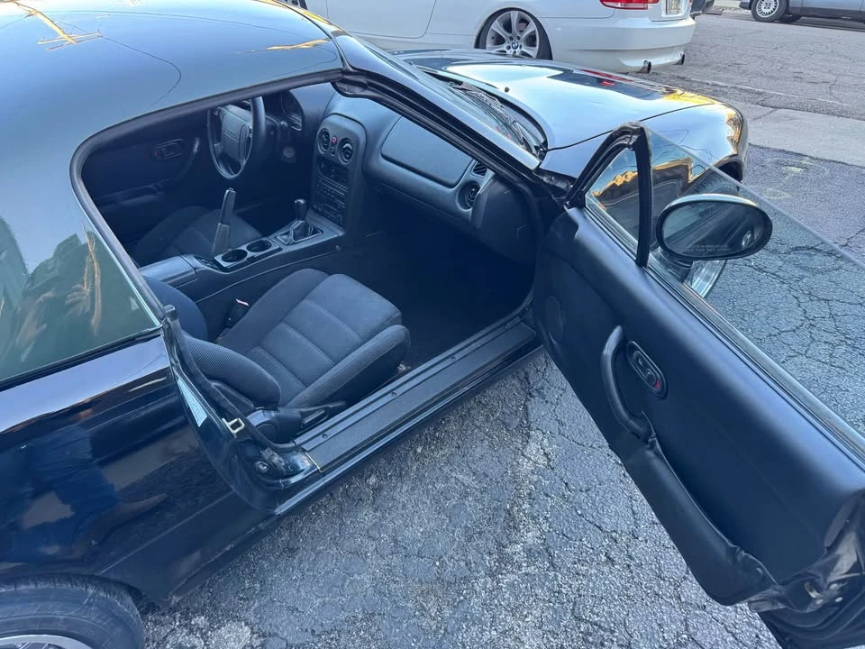 1995 Mazda NA MX-5 Miata - Image 7 of 20