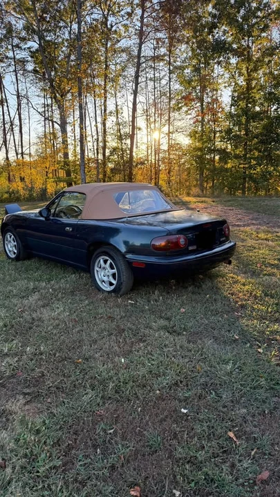 1995 Mazda NA MX-5 Miata - Image 6 of 13