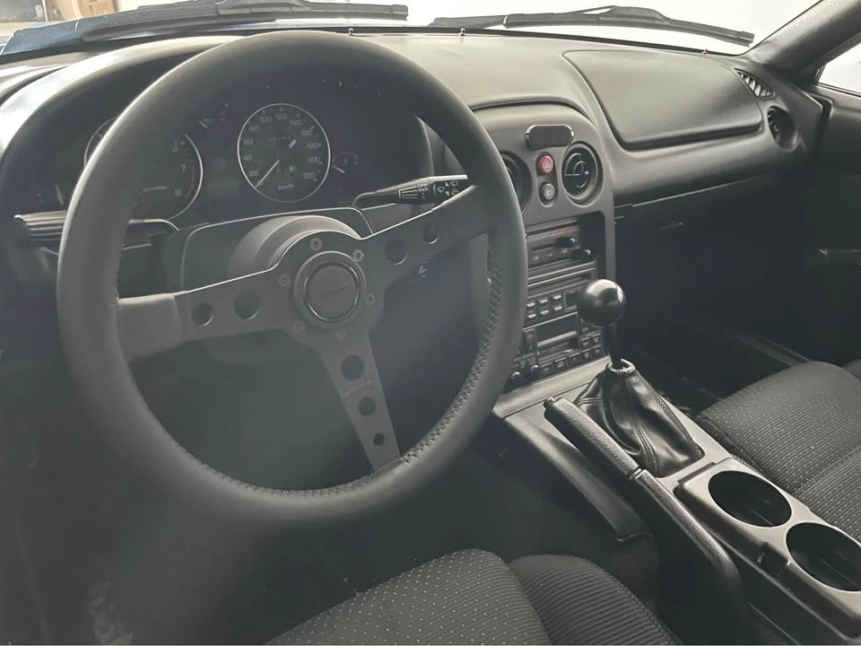 1995 Mazda NA MX-5 Miata - Image 5 of 7