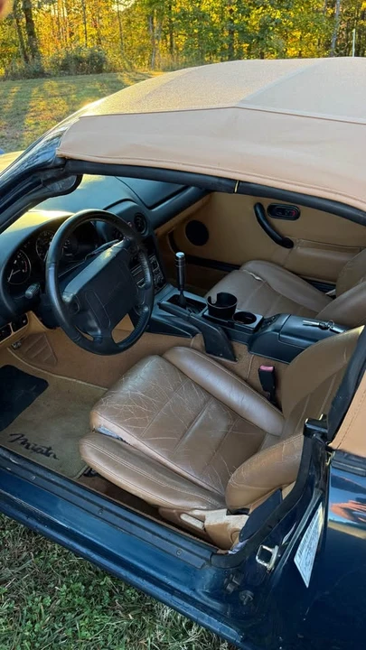 1995 Mazda NA MX-5 Miata - Image 8 of 13