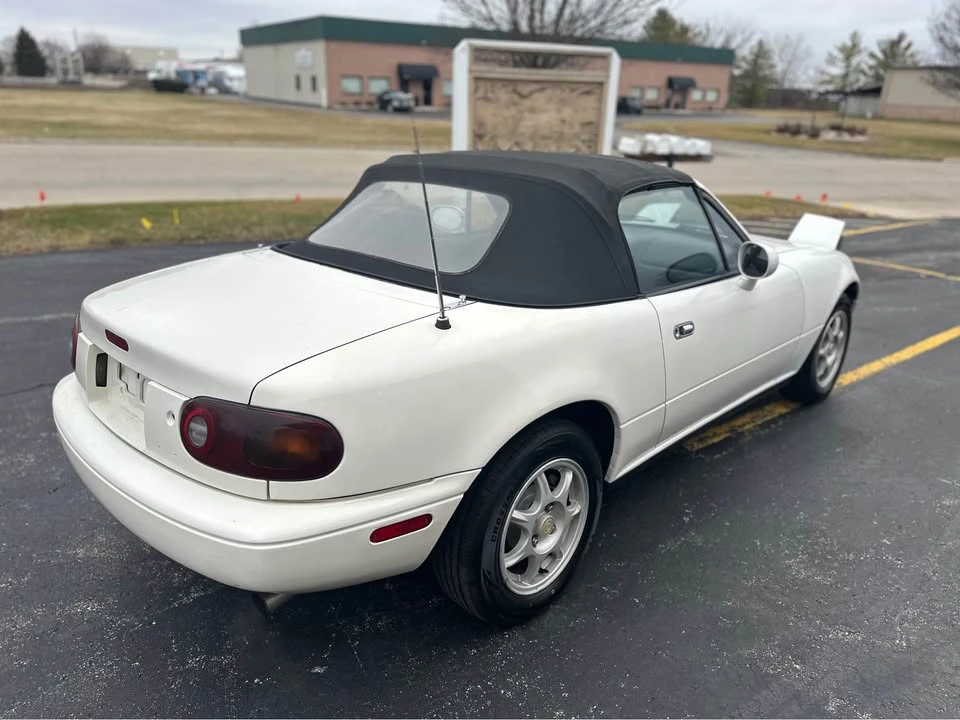 1995 Mazda NA MX-5 Miata - Image 5 of 16