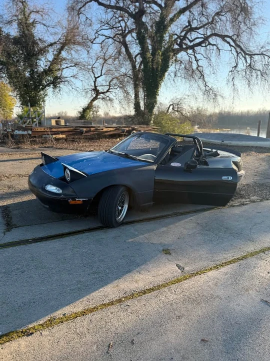 1995 Mazda NA MX-5 Miata - Image 6 of 7