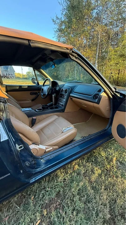 1995 Mazda NA MX-5 Miata - Image 10 of 13