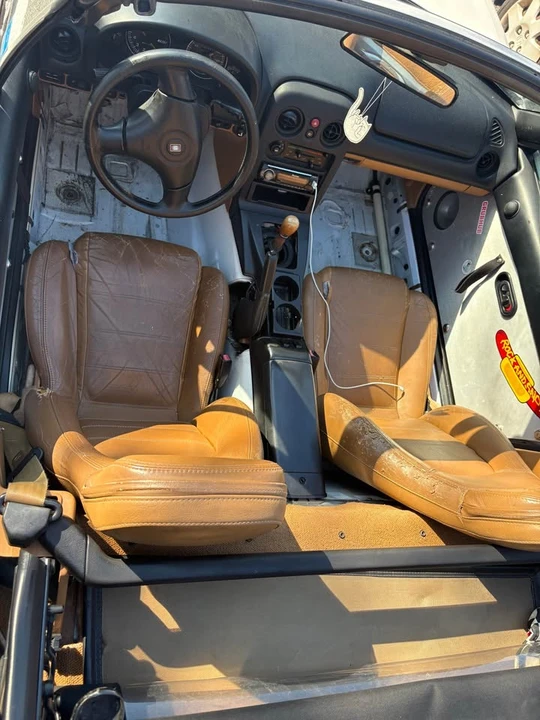 1995 Mazda NA MX-5 Miata - Image 6 of 8