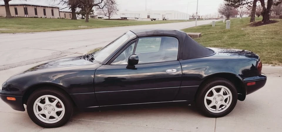 1995 Mazda NA MX-5 Miata - Image 3 of 16