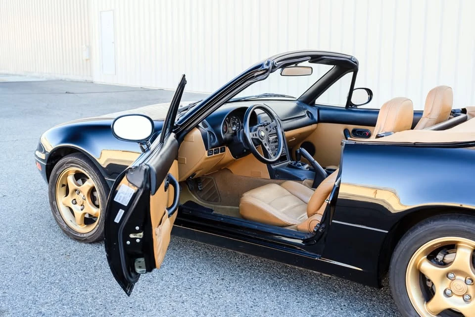 1995 Mazda NA MX-5 Miata - Image 13 of 14