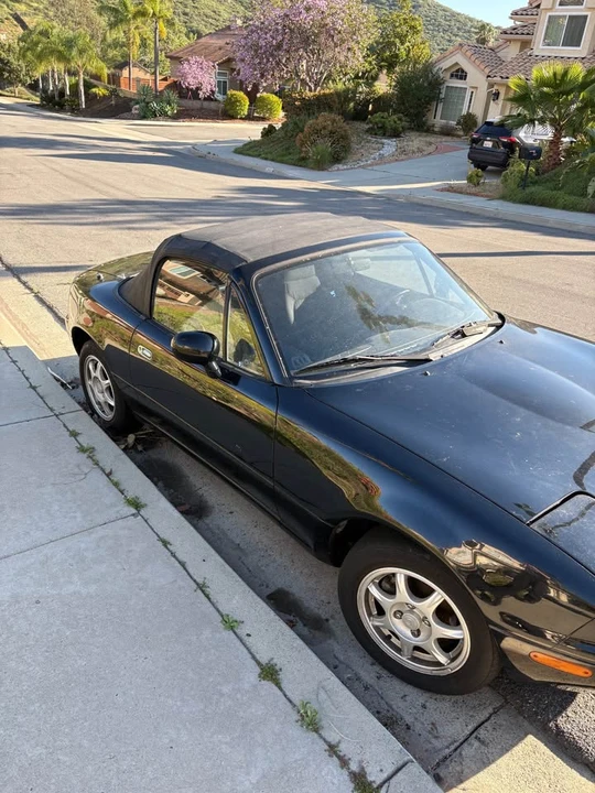1995 Mazda NA MX-5 Miata - Image 5 of 6
