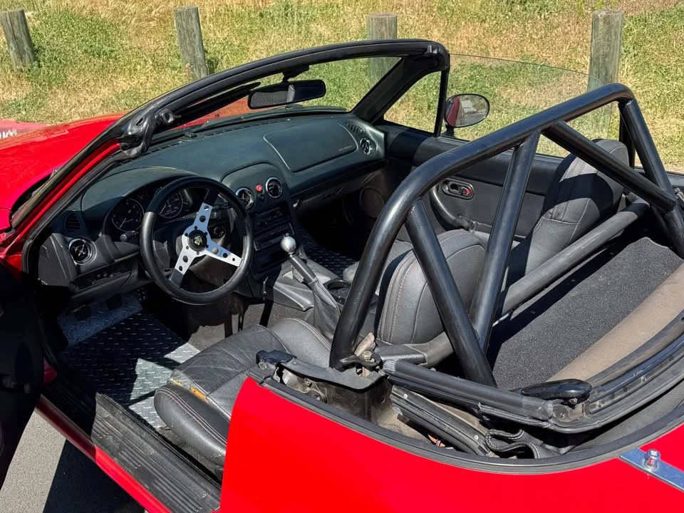 1995 Mazda NA MX-5 Miata - Image 5 of 13