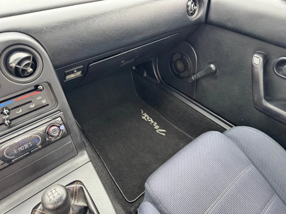 1995 Mazda NA MX-5 Miata - Image 9 of 9