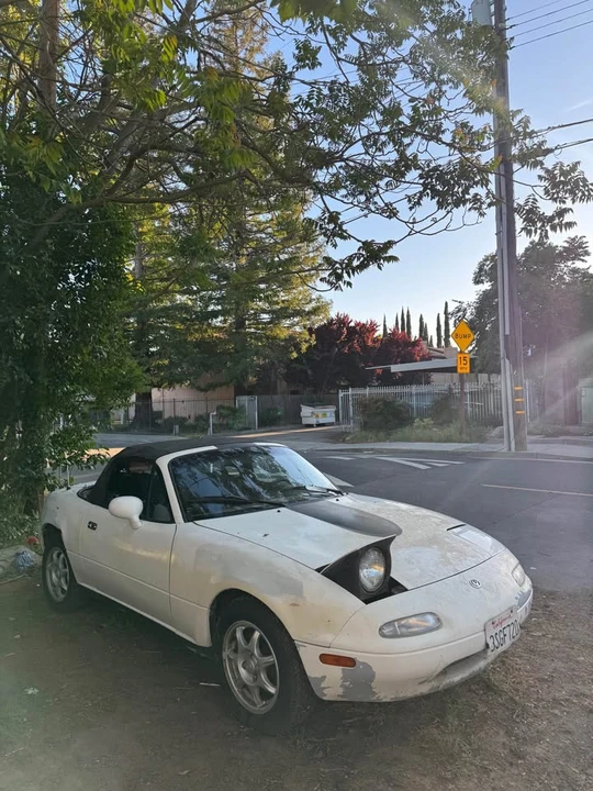1995 Mazda NA MX-5 Miata - Image 2 of 5