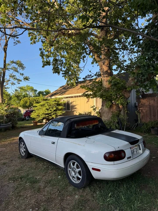 1995 Mazda NA MX-5 Miata - Image 4 of 5