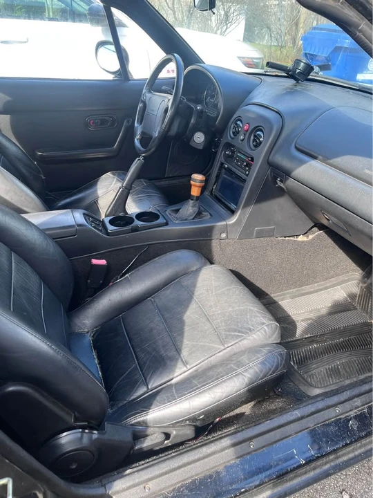 1995 Mazda NA MX-5 Miata - Image 17 of 19