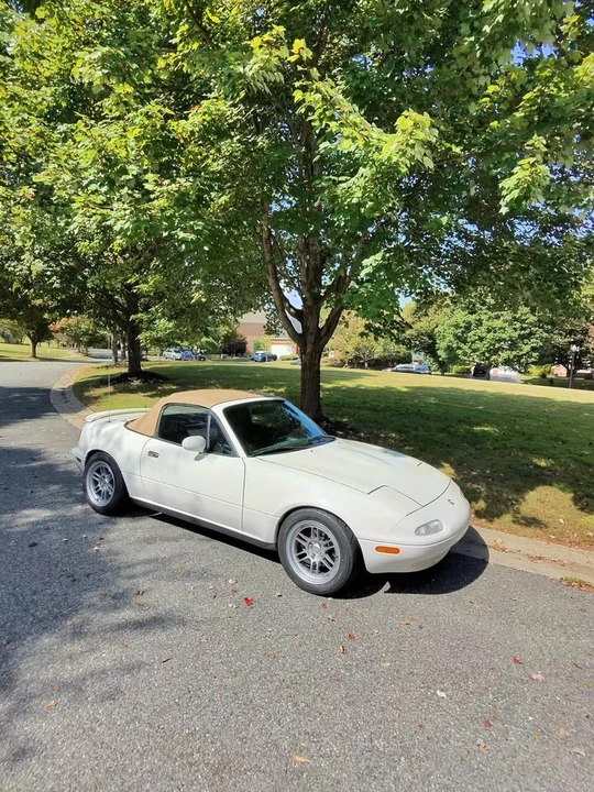 1995 Mazda NA MX-5 Miata - Image 6 of 13