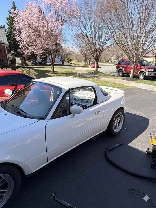 1995 Mazda NA MX-5 Miata - Image 12 of 13