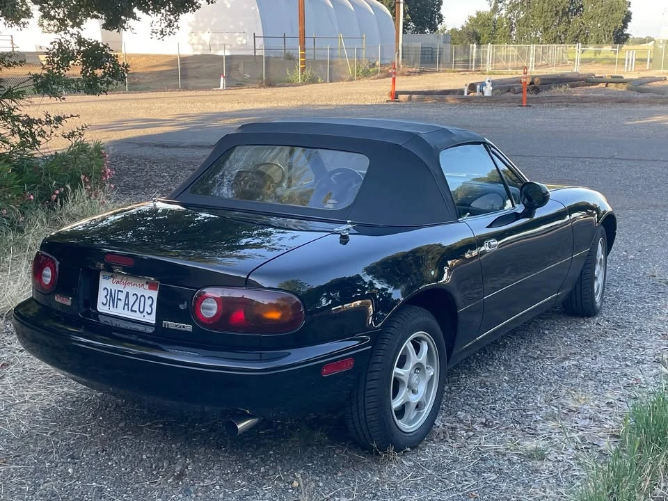 1995 Mazda NA MX-5 Miata - Image 2 of 12