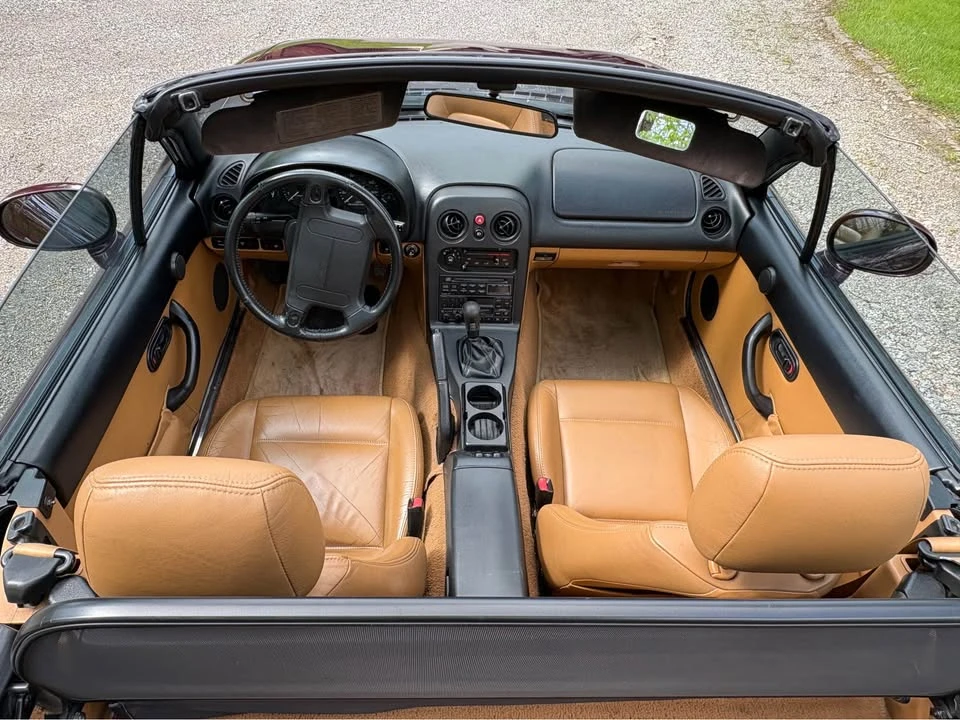 1995 Mazda NA MX-5 Miata - Image 7 of 17