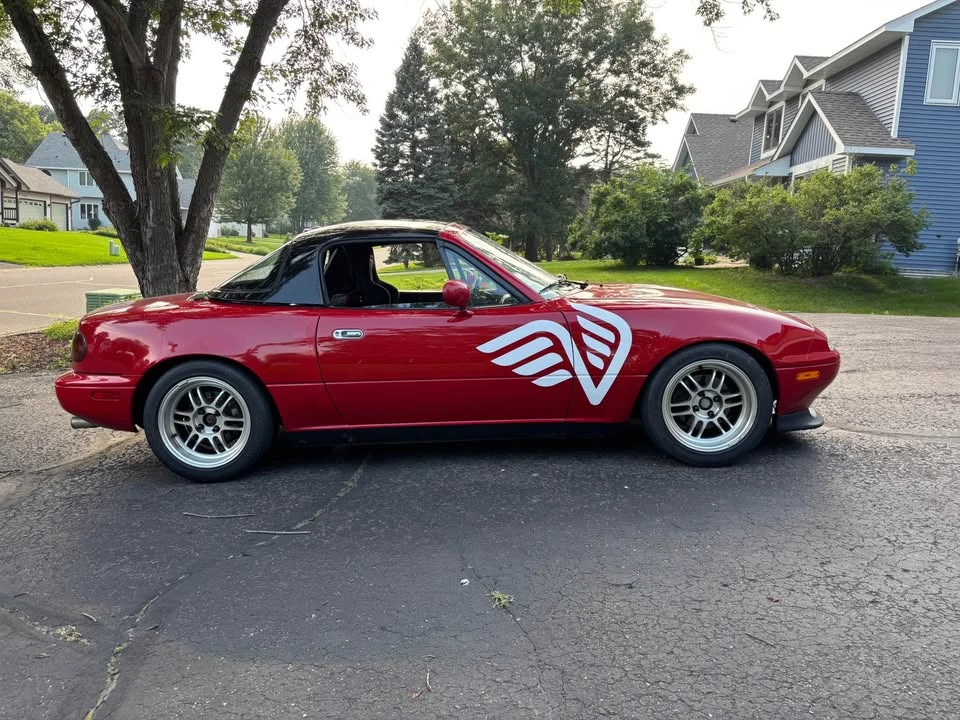 1995 Mazda NA MX-5 Miata - Image 11 of 18
