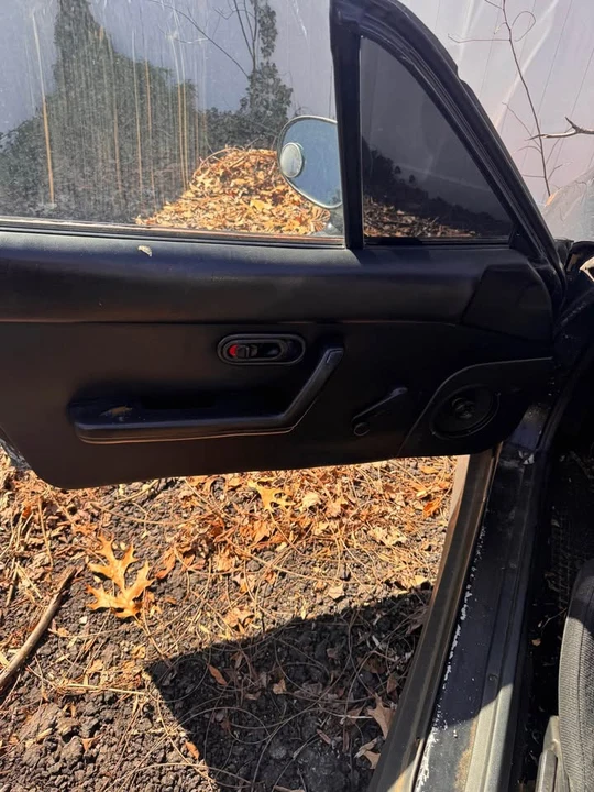 1995 Mazda NA MX-5 Miata - Image 8 of 9