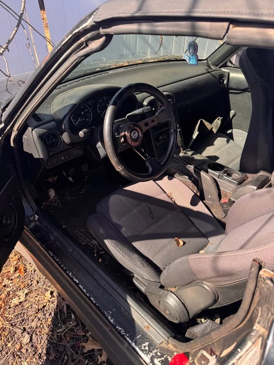 1995 Mazda NA MX-5 Miata - Image 5 of 9