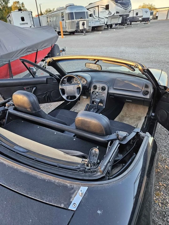 1995 Mazda NA MX-5 Miata - Image 9 of 14