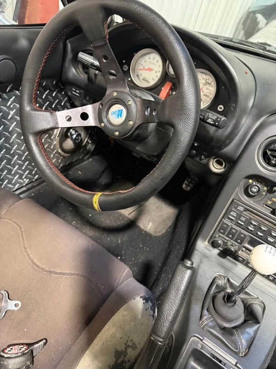 1995 Mazda NA MX-5 Miata - Image 13 of 14