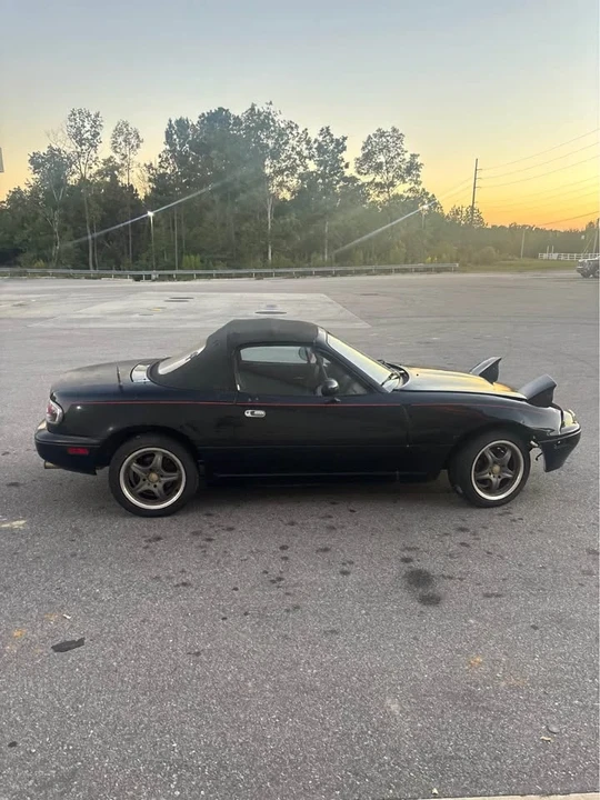 1995 Mazda NA MX-5 Miata - Image 7 of 17