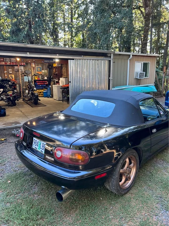1995 Mazda NA MX-5 Miata - Image 2 of 12