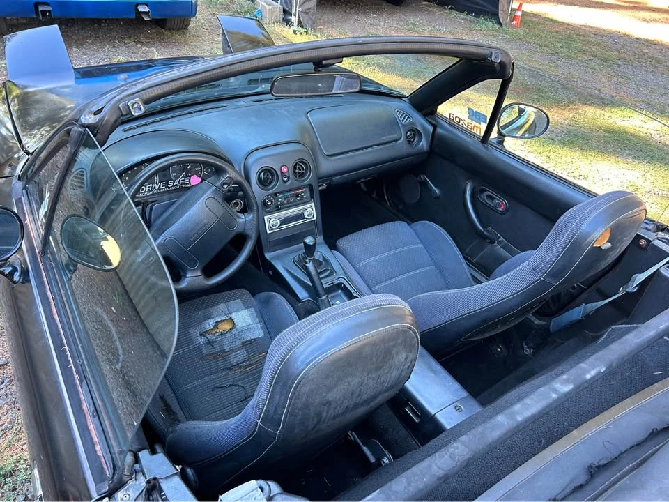 1995 Mazda NA MX-5 Miata - Image 9 of 12